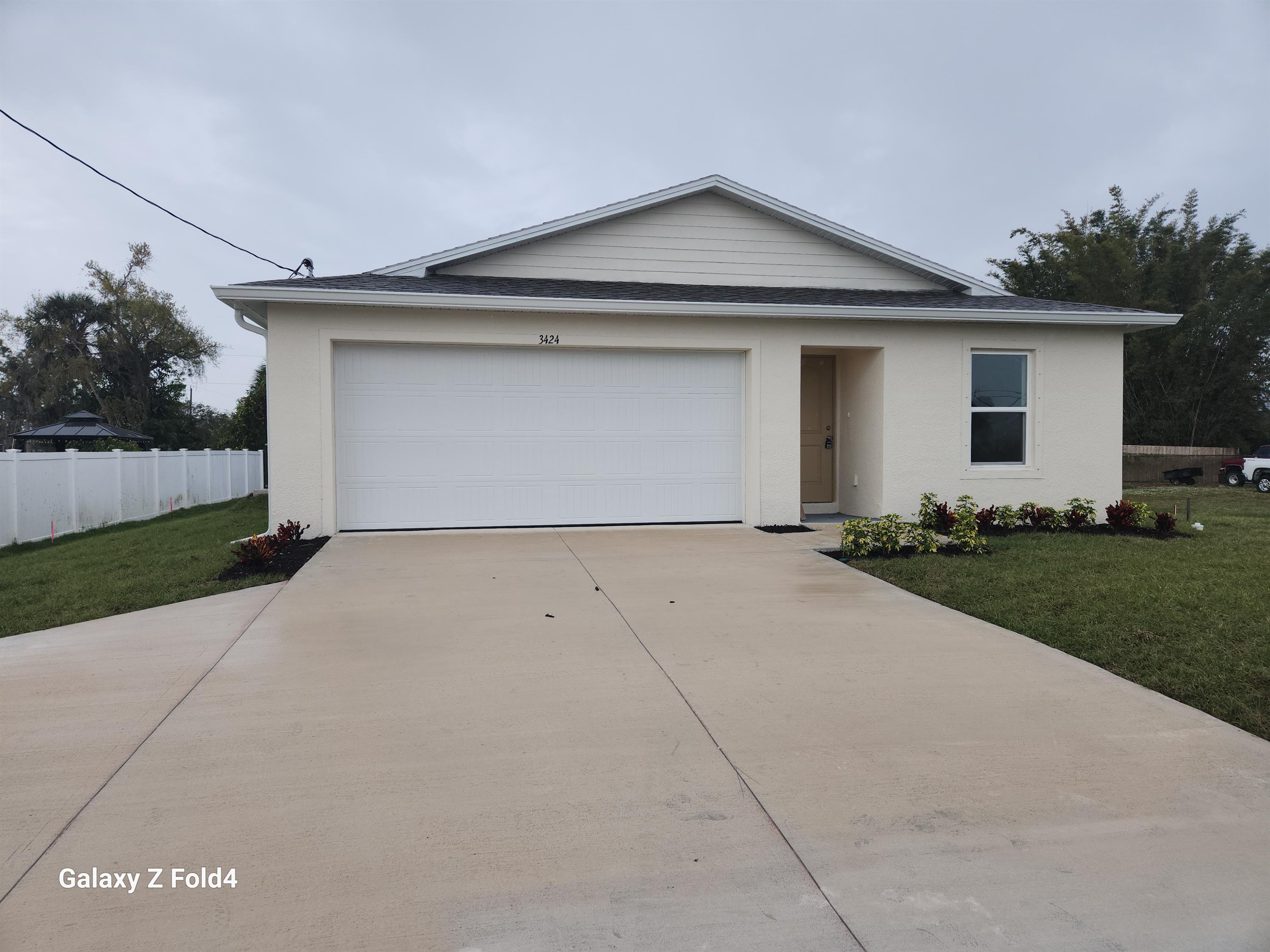 3424 E. Gator Cir